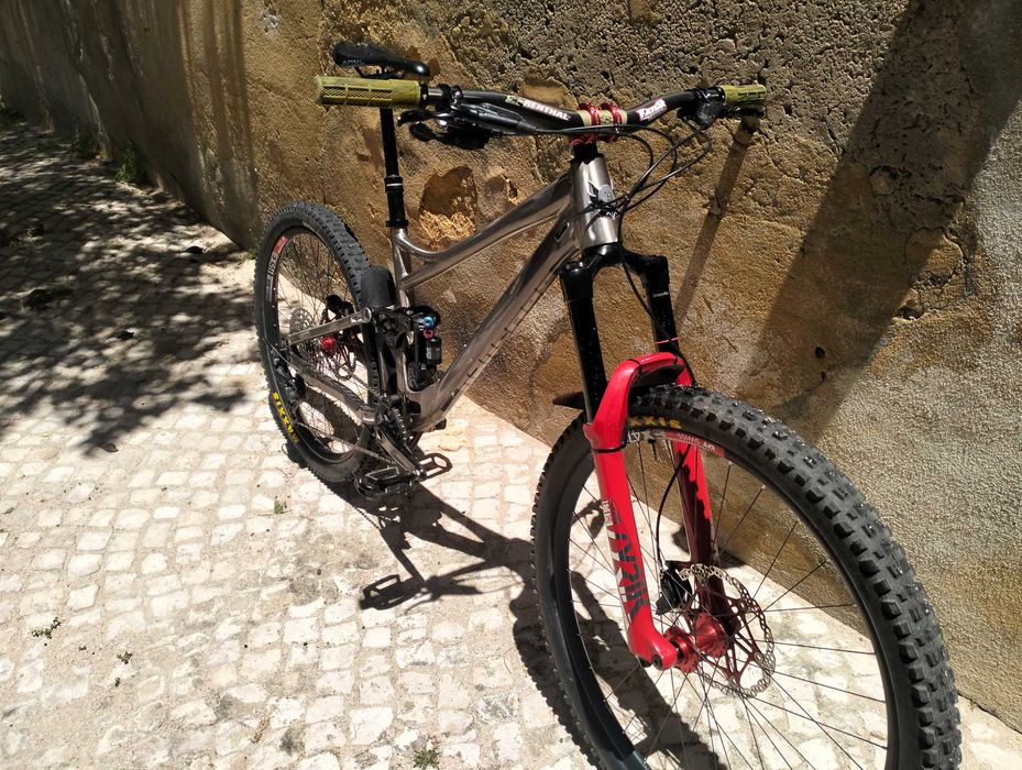 Bicicleta Enduro Banshee Titan Mullet 29/27.5 - M"
