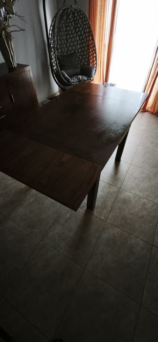 Mesa de jantar extensível