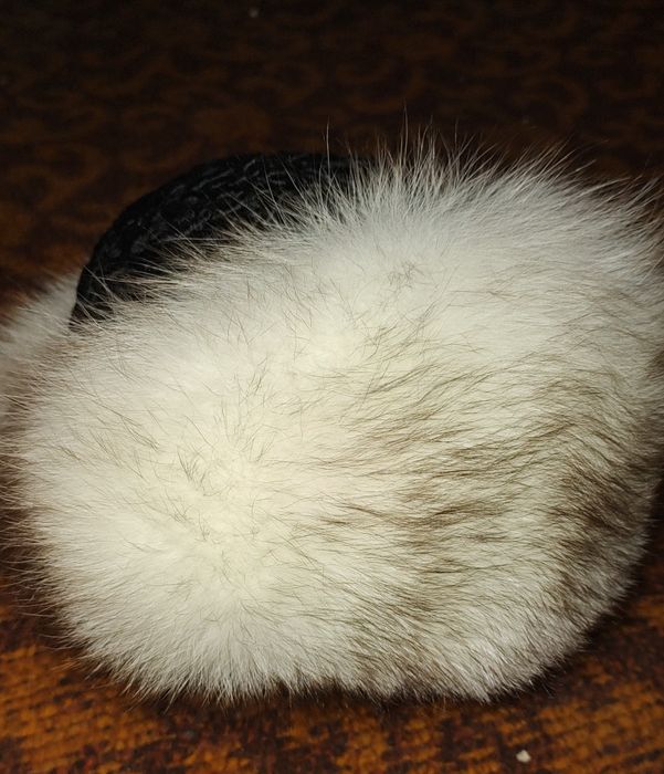 Шапка женская песец и каракуль