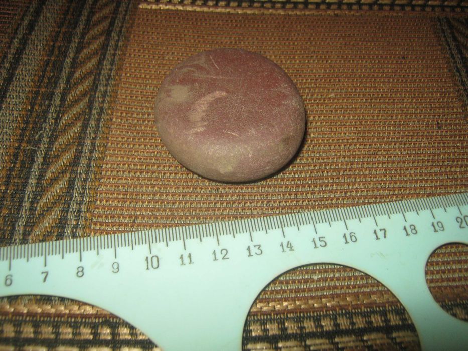 Камушек для аквариума