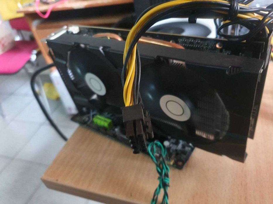 Видеокарта Inno3D GTX1060 3 Гб 192 bit GDDR5 в отличном состоянии.