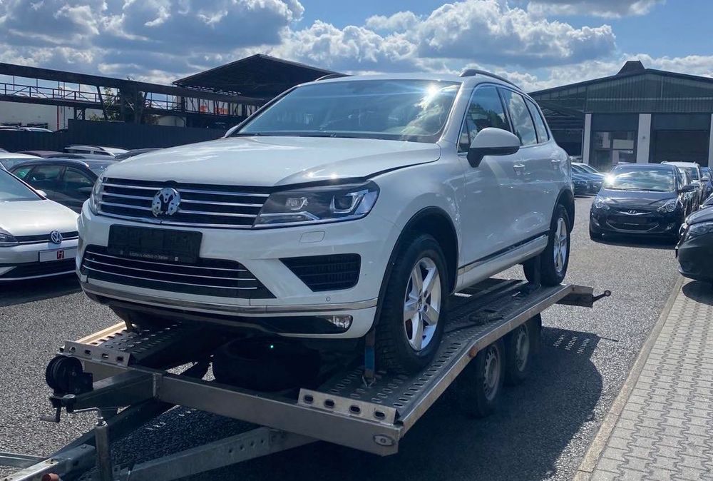 Шрот розборка авторазборка Touareg Таурег Туарег Таурек запчасти фара