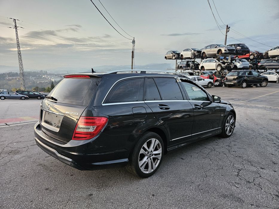 Mercedes-Benz W204 Estate C220 CDi AMG de 2011 para peça