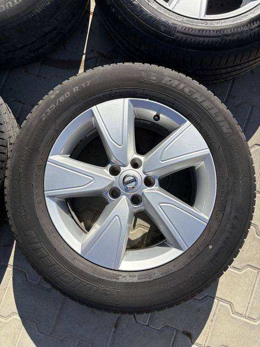 Koła felgi  Volvo XC40 XC60 oryginalne 17 cali
