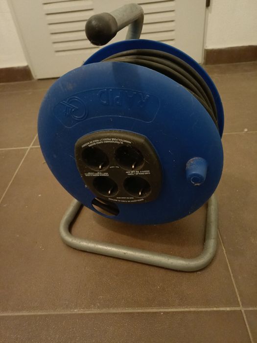 extensão elétrica de 50m com enrolador