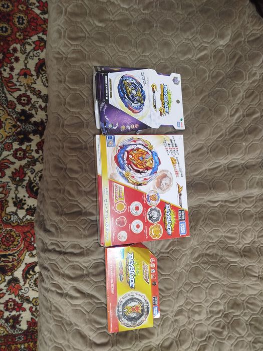 Оригінальні Бейблейди такара томі/хасбро