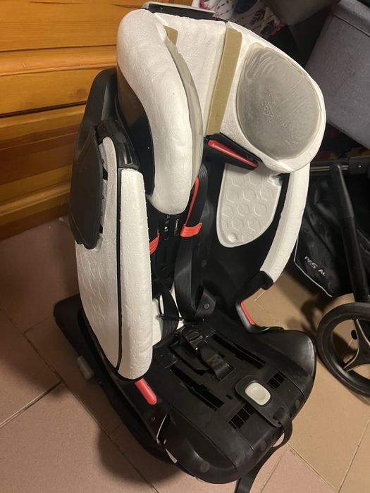 Fotelik Maxi Cosi Titan Pro 9-36 kg w Bdb stanie