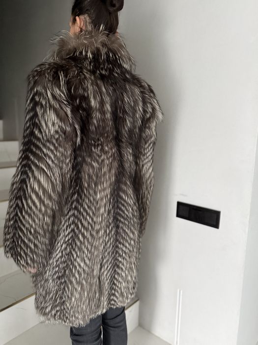 Naturalne futro ze srebnego lisa piękne lekkie silver fox j. Nowe