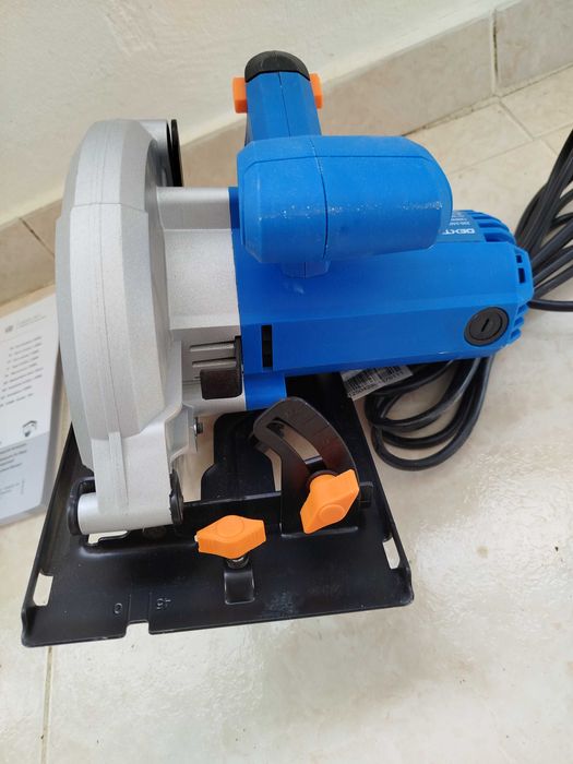 Serra circular Dexter