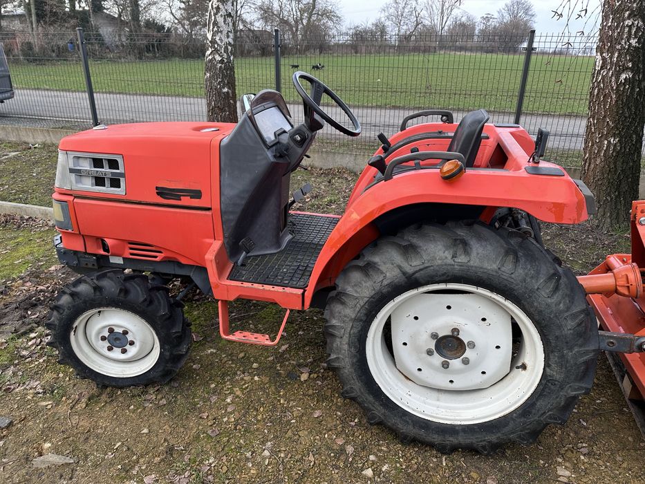 Mini ciągnik Kubota GT3