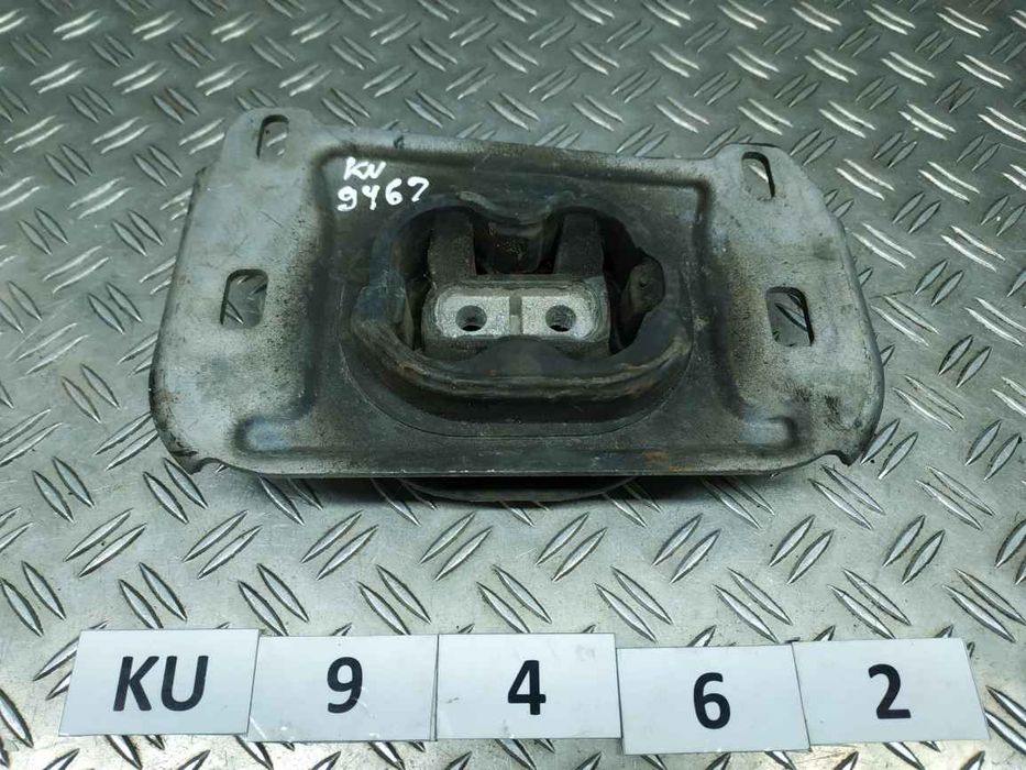 Peugeot/Citroen 3008 16- Подушка двигуна  KU9462 9673768680