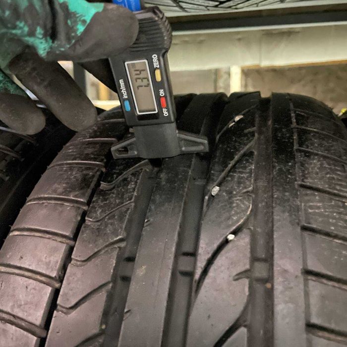 +4шт 90% Шини Літні 215/40/17  Bridgestone Potenza RE050A R17 літо резина