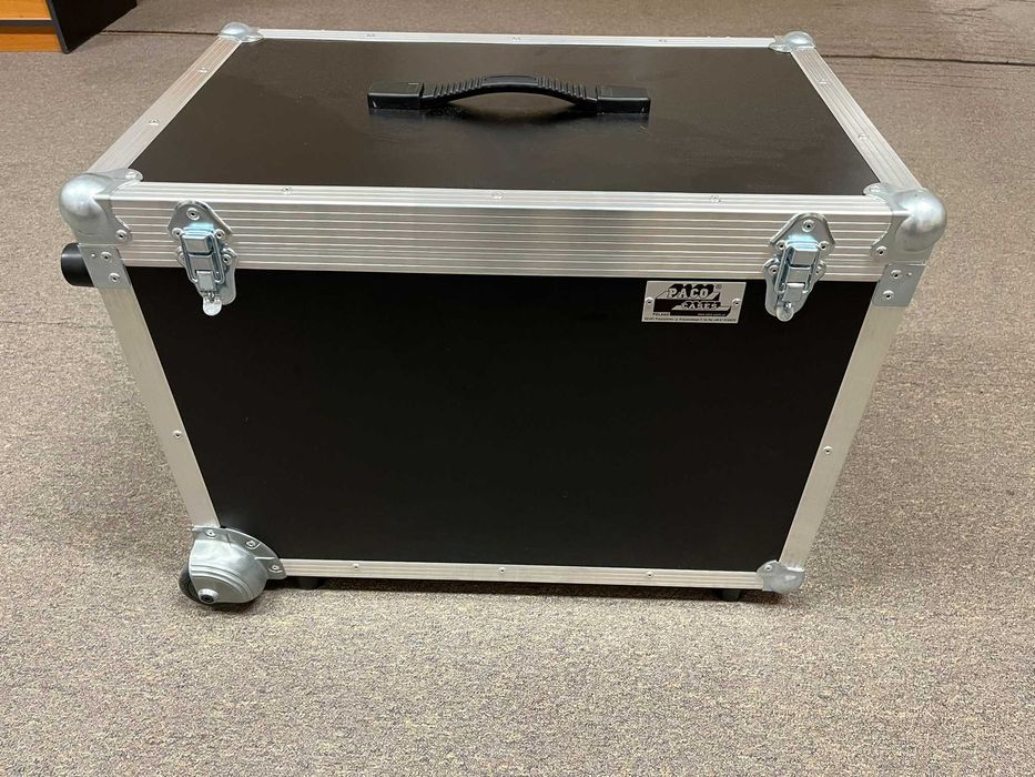 Skrzynia transportowa _ Case.