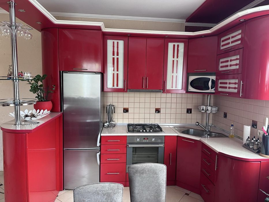 Продам кухню !!!