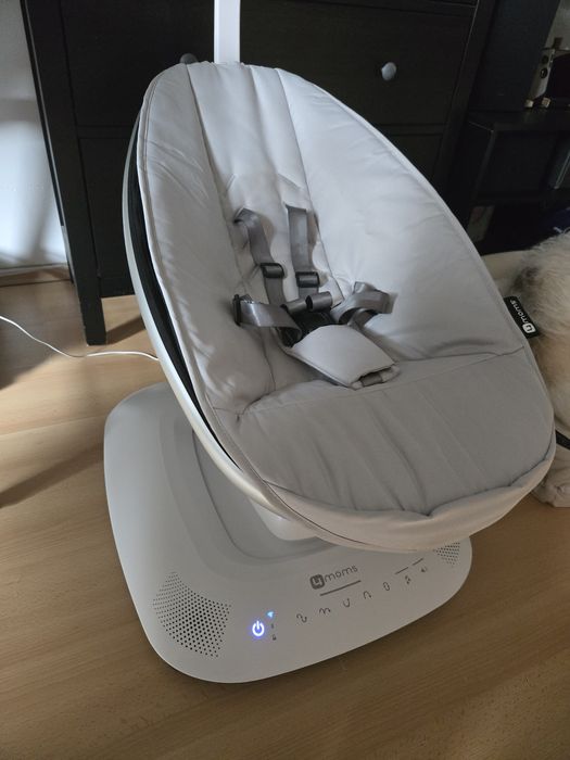 4 moms Mamaroo5 bujaczek elektryczny