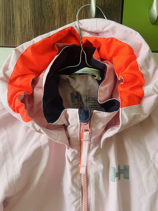 Водонепроникна вітровка курка Helly Hansen на дівчинку до 134 см зріст