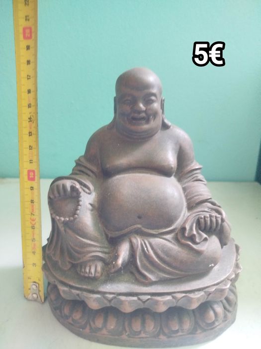 Estátuas Buda e Pensador