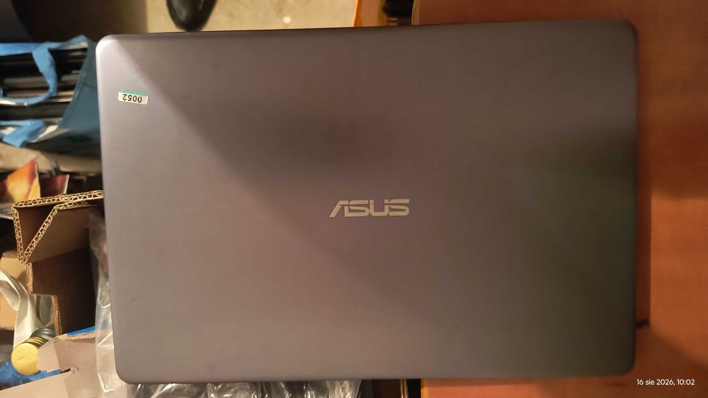 Laptopy na części