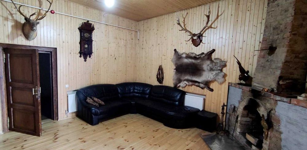 Продам будинок в центрі