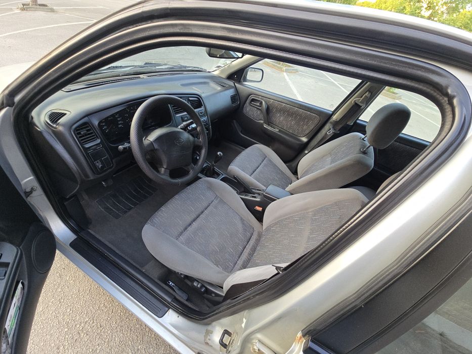 Nissan Primera 1.6 16v ano 1999 apenas 159 mil kms
