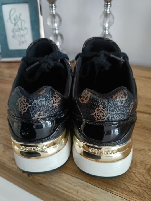 Buty Guess moxea 40 czarne sneakersy