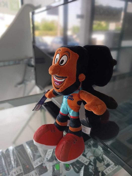 MEGA PROMO:Peluche Space Jam A New Legacy Lebron James 27cm