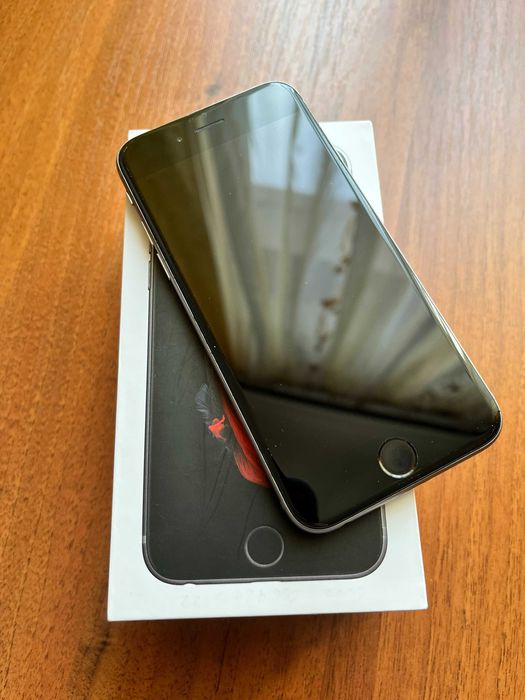 iPhone 6S з упаковкою