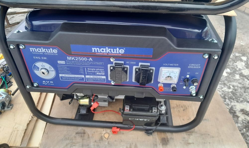 Генератор Макита 2800 Электростартер АВР Медная обмотка Бензогенератор