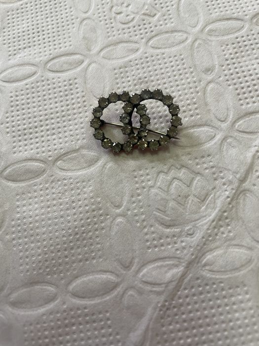 Срібна брошка одруження