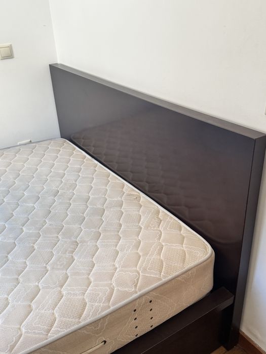 Cama de casal elevatória usada