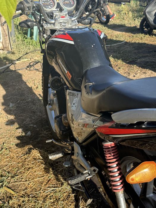 Продам Musstang mt200-7