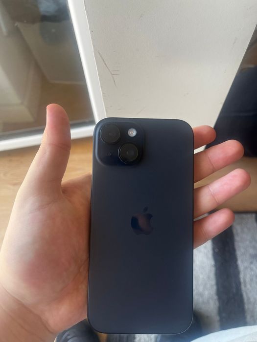 Iphone 15 (Como Novo) E-SIM