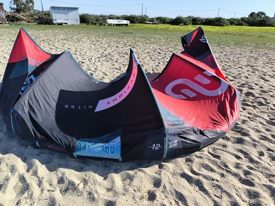 Kitesurf Eleveight XS series 2024 12 m