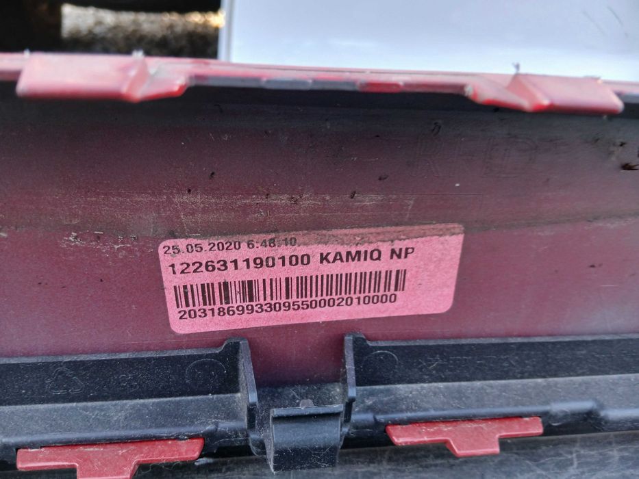 Skoda Kamiq Monte Carlo zderzak przed,podłogani. Ładny