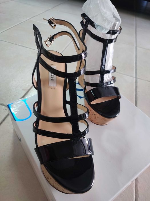 Sandálias Guess-novas