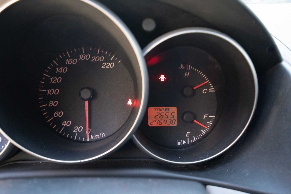 Mazda 3 Hatchback (BK) Gasolina 1.4i (2006)