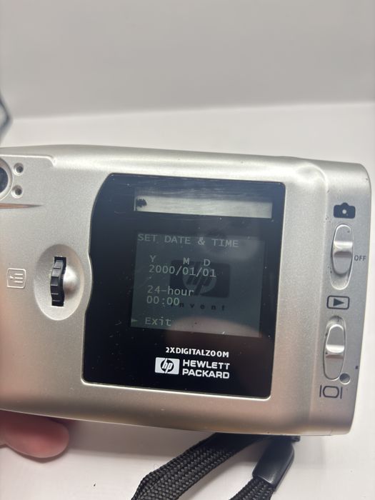 Фотоаппарат цифровий  Hewlett-Packard hp215