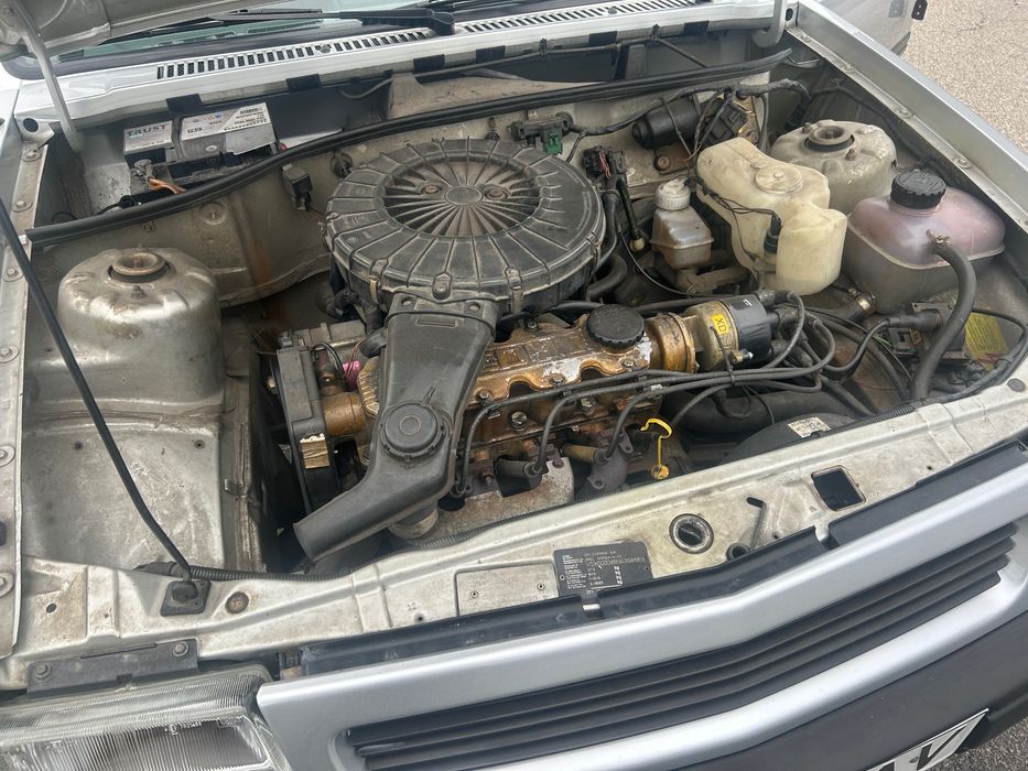 Opel Corsa Swing+ 1.2 i kat       MUITO BEM CONSERVADO