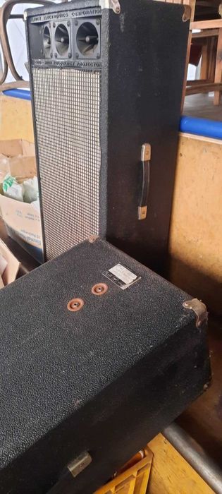 Kolumny Peavey1210PA