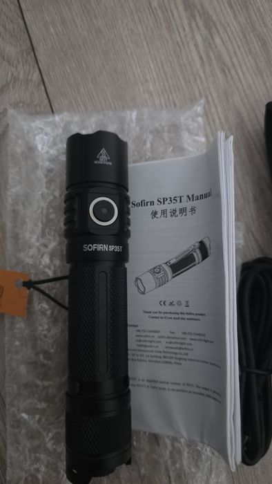 Sofirn SP35T latarka taktyczna z kaburą na latarkę, 3800 lumenów