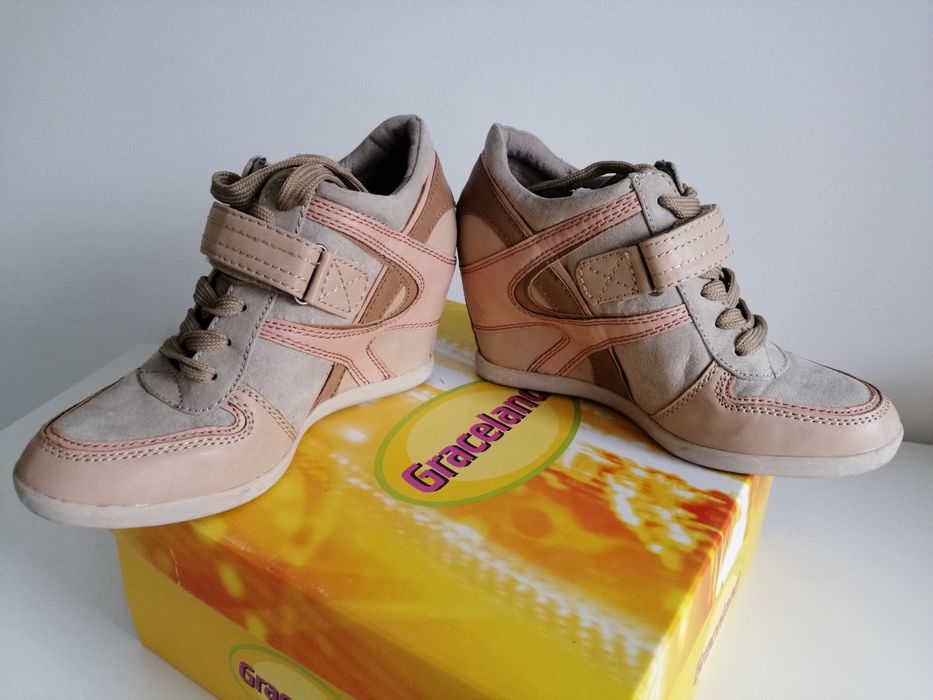Sneakersy na koturnie 36