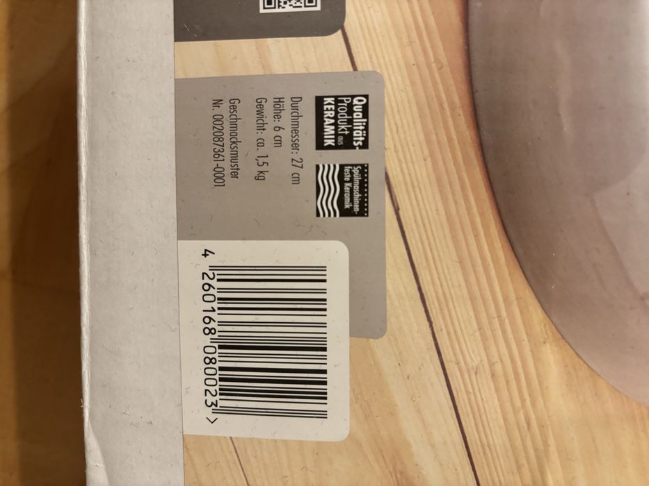 Poidło. Miska ceramiczna dla kota