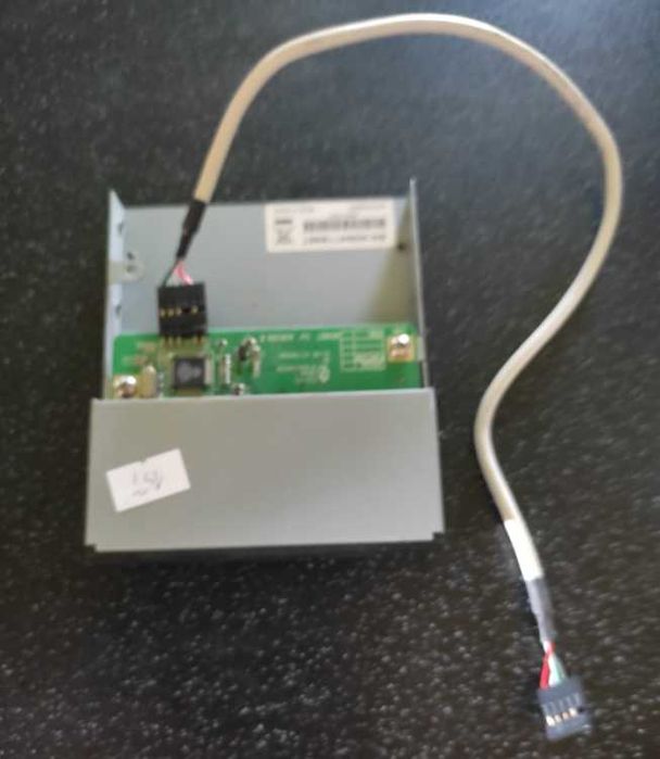 Smart Media, SD, MMC, CF, MS Card reader.