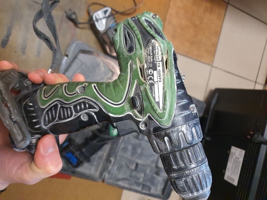 Wkrętarka hitachi ds12dvf3 + latarka