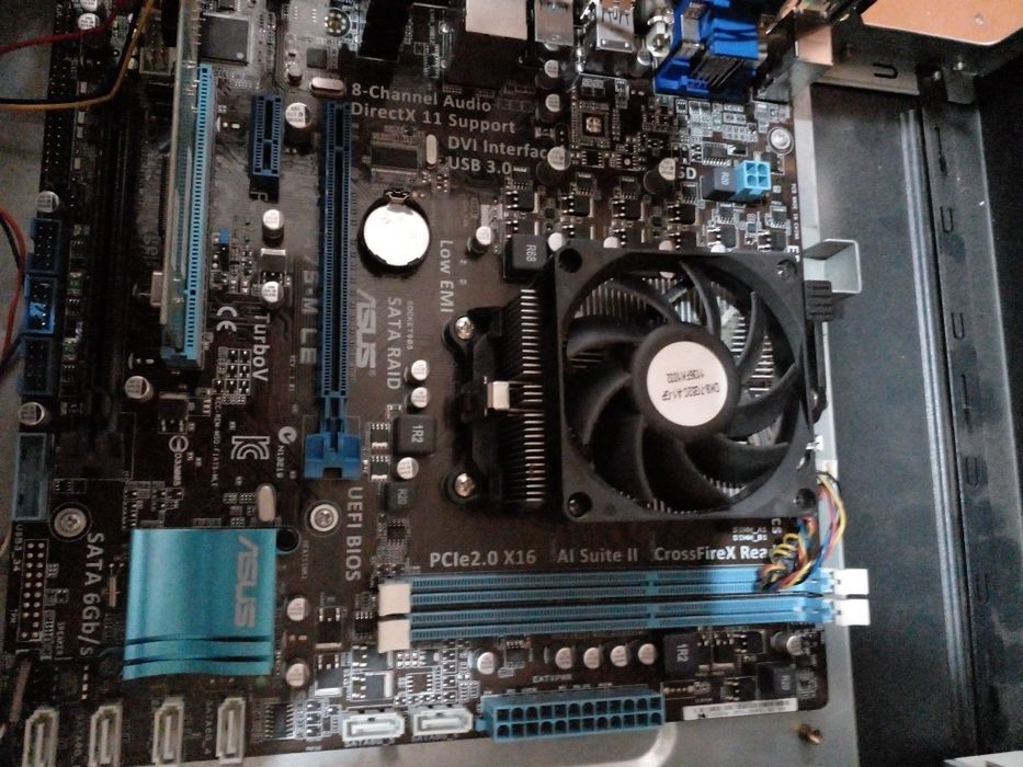 Системный блок с материнской платой и 2 hdd 1000gb