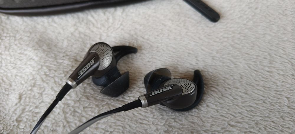 Słuchawki Bose Quietcomfort 20i