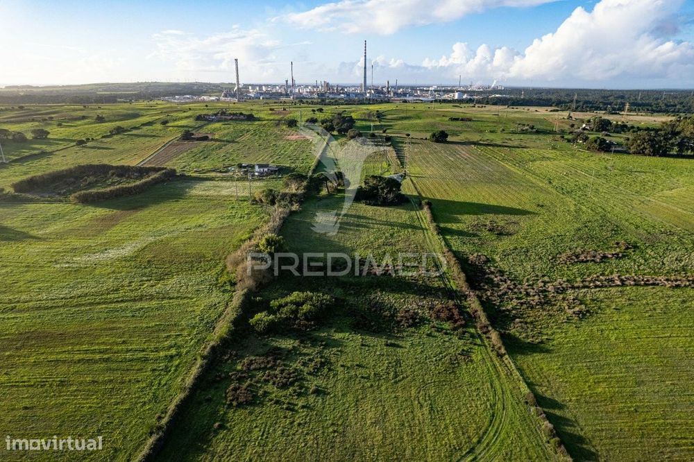 Terreno para fins industriais em Sines (ZILS)