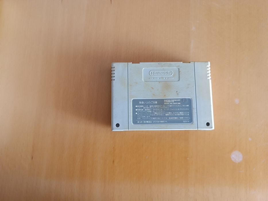 Super Famicom sem cabos e carregador + jogo