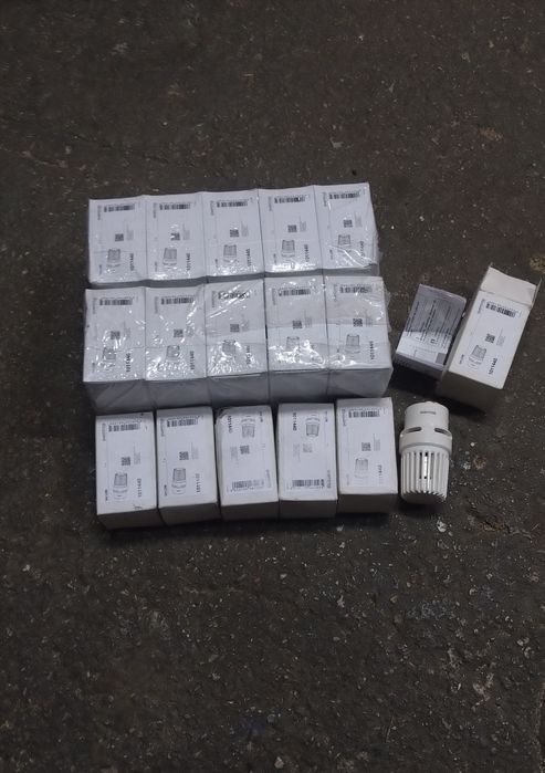 Głowica termostatyczna Oventrop Uni LDB M30x1,5 – nowe – 26 szt