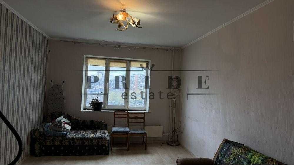 ДЕШЕВО Трикімнатна квартира Троєщина, Держпрограми